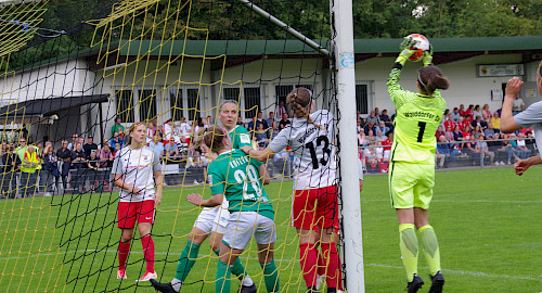 DFB Pokal Frauen - Walddörfer SV gegen SV Werder Bremen