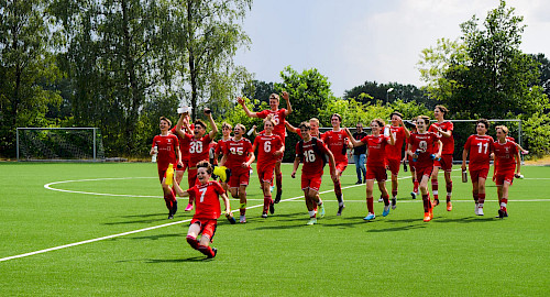 Walddörfer SV 1.C-Jugend steigt in die Landesliga auf